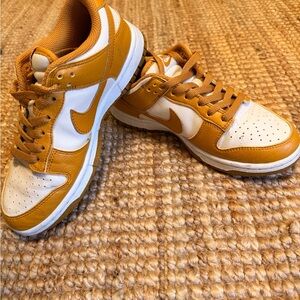 Nike Women’s Sneakers in White and Mustard